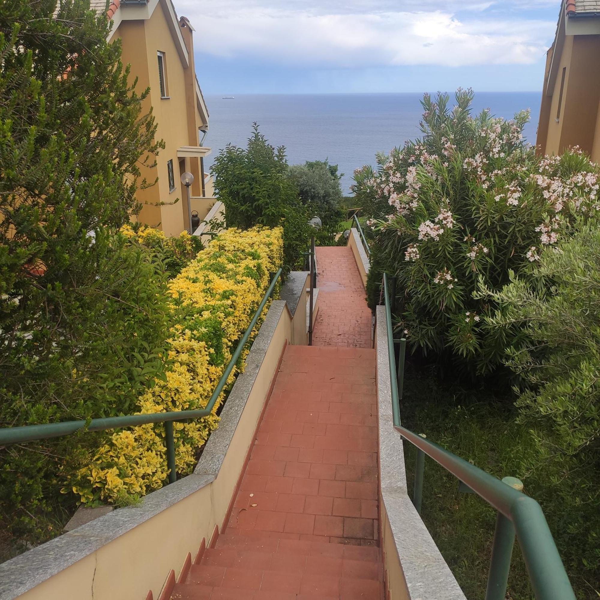 Il Giardino Sull'Isola - Appartamento - 贝尔杰吉 外观 照片